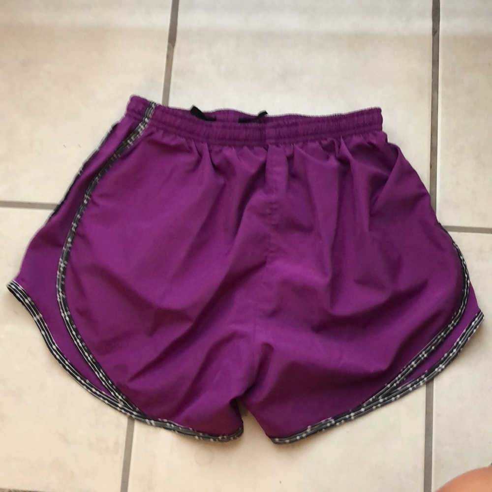 Nike Running Shorts - Picture 3 of 3